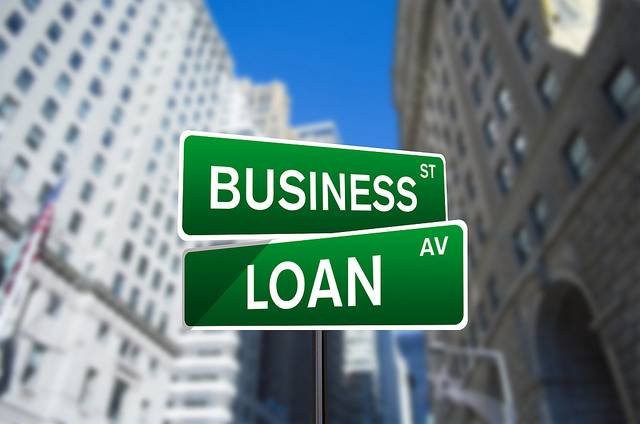 Online Business Loans Vs. Traditional Bank Loans